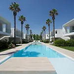 Palms Apartments