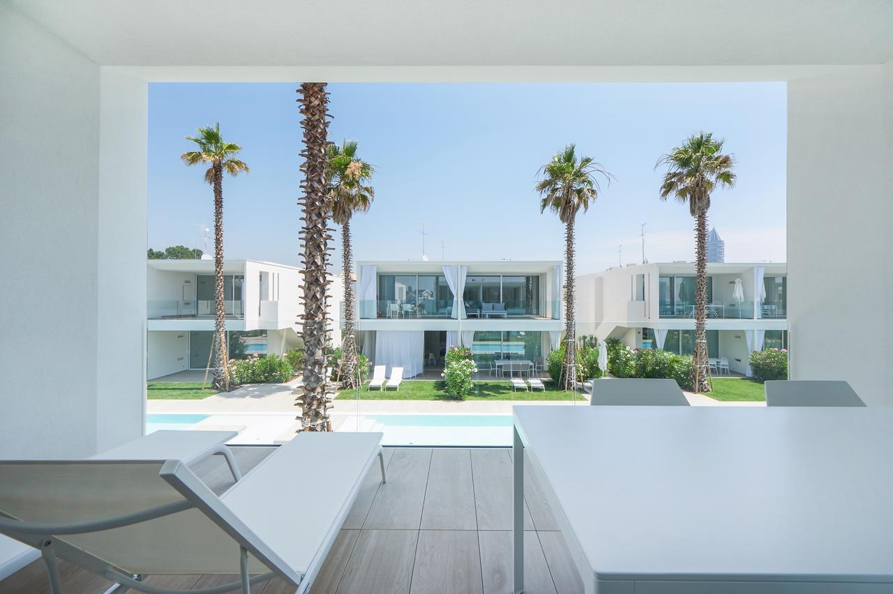 Palms *