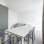Apartment Palms